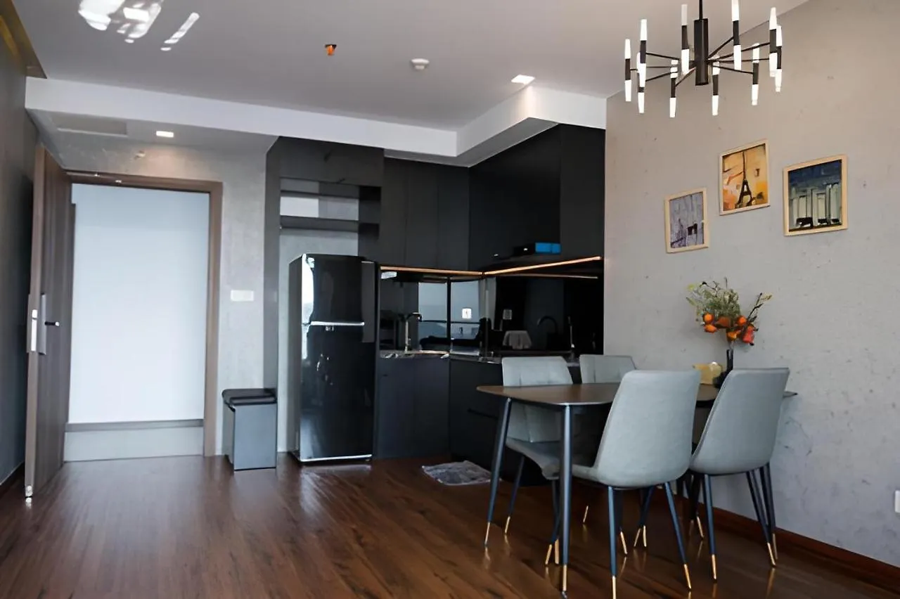 Bearbrick Homestay Near Beach, Csj Tower Apartment Vung Tau 0*,  Vietnam