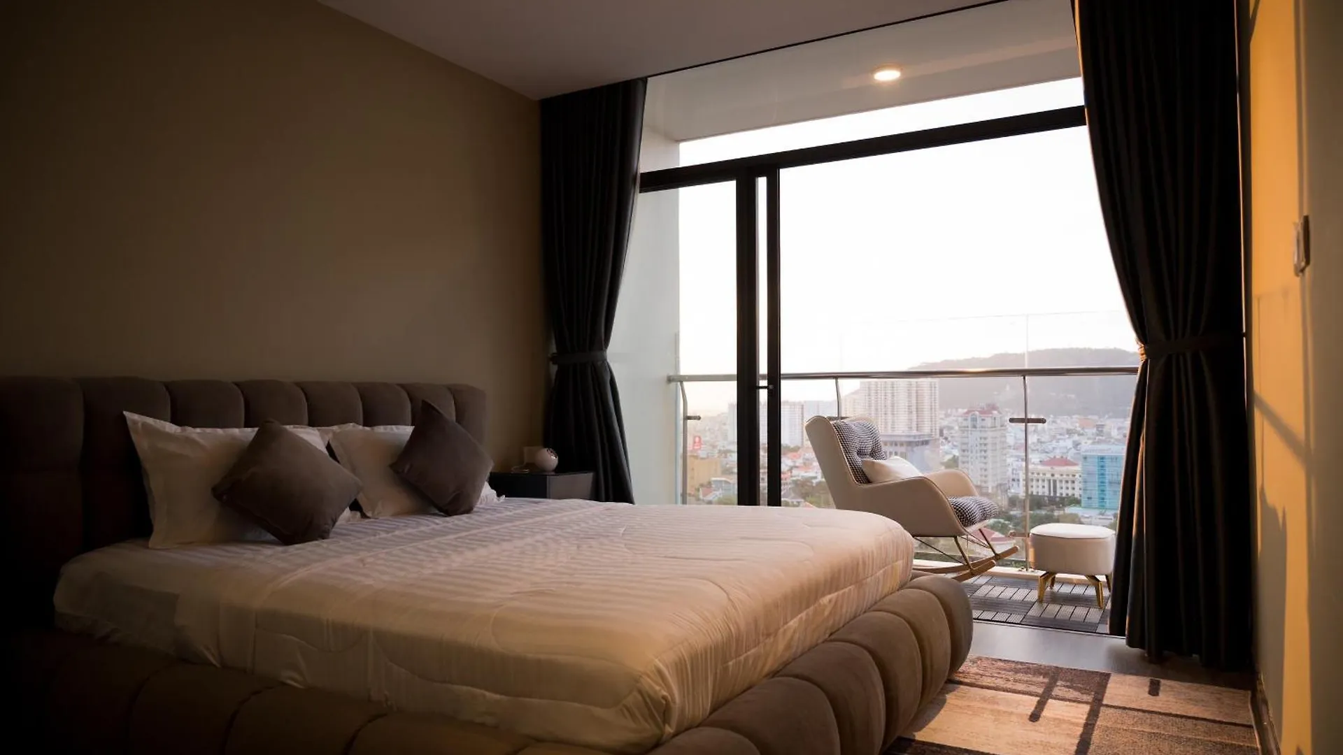 Bearbrick Homestay Near Beach, Csj Tower Apartment Vung Tau